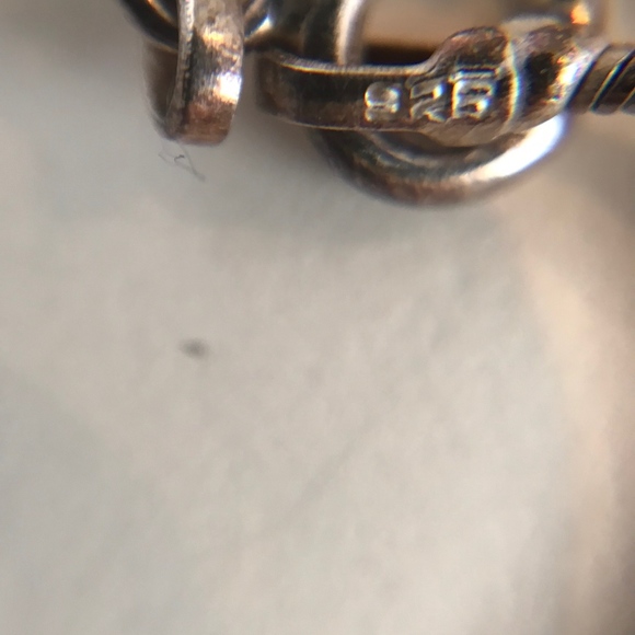 925 Sterling and Pearl Pendant - Picture 8 of 8